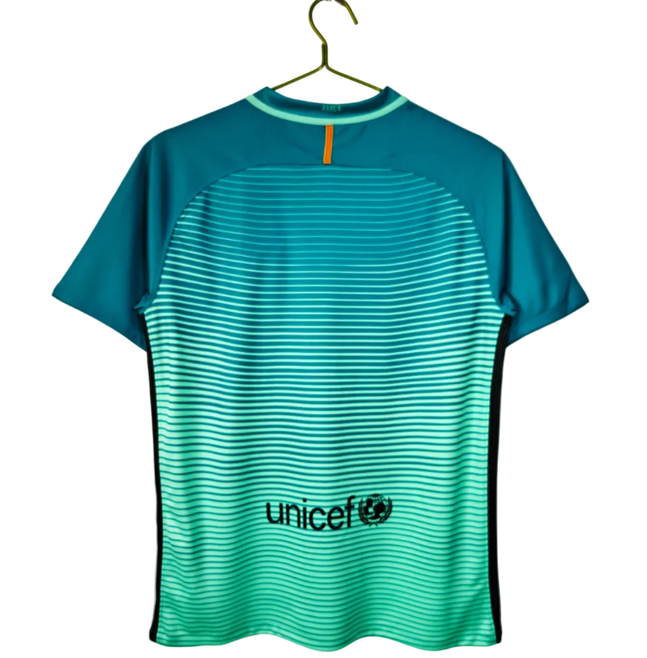 Barcelona 2016/17 Third Jersey